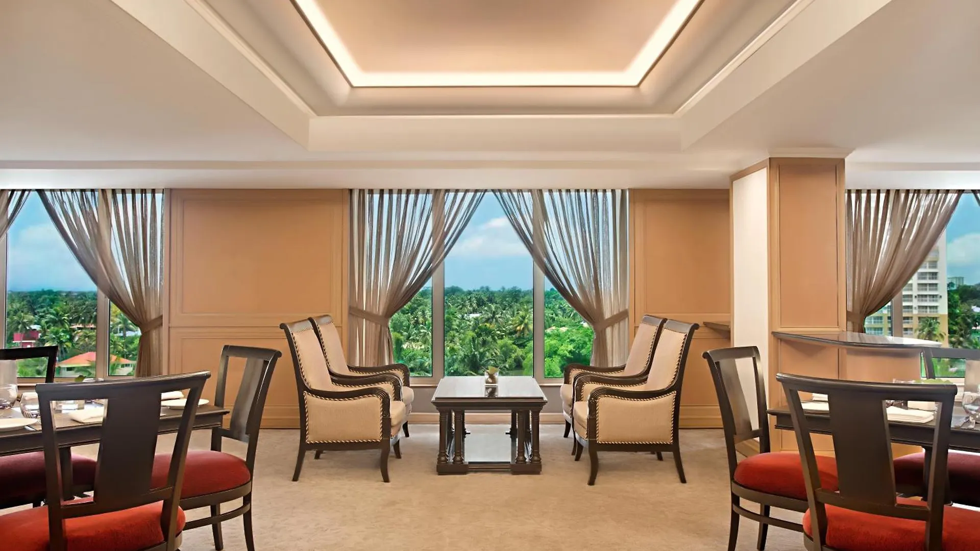 Le Meridien Kochi Resort